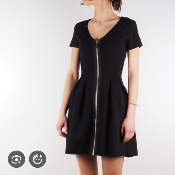Maje Dresses & Skirts - Maje “Datypic” Black Dress with Zipper and Pockets!